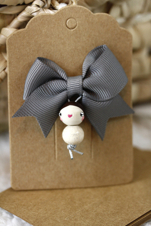 (image pour) Pretty Pince Gris lune